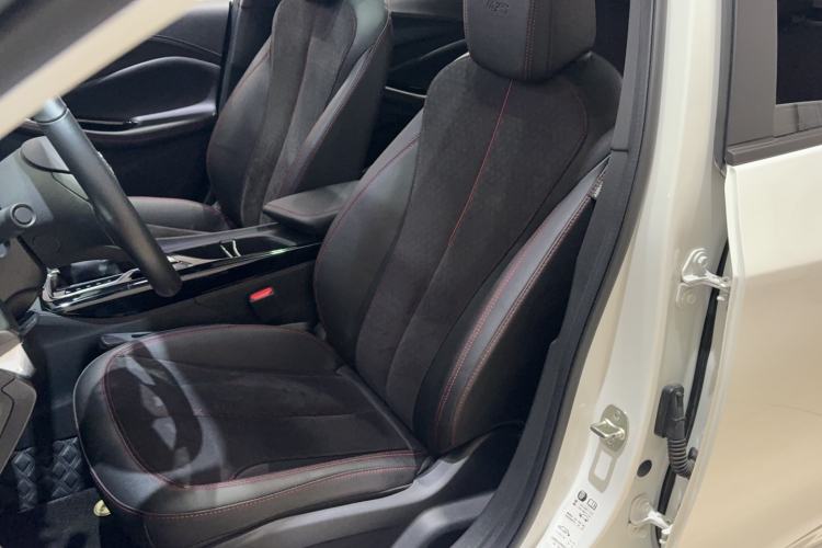 Used Buick Verano 2023 Pro GS Swift Edition Interior 1
