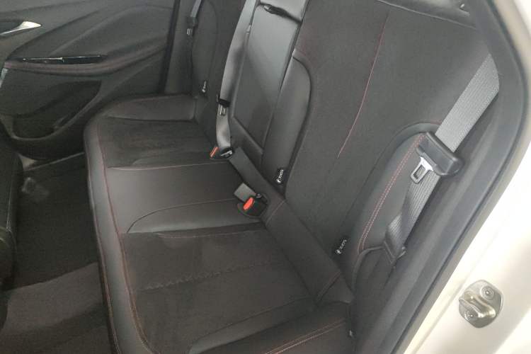 Used Buick Verano 2023 Pro GS Swift Edition Interior 1