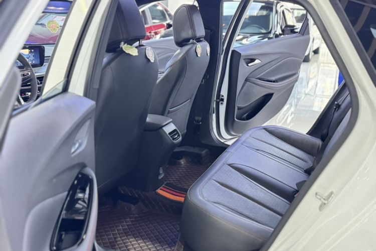 Used Buick Verano 2023 Pro GS Hunter Wind Edition Interior 1