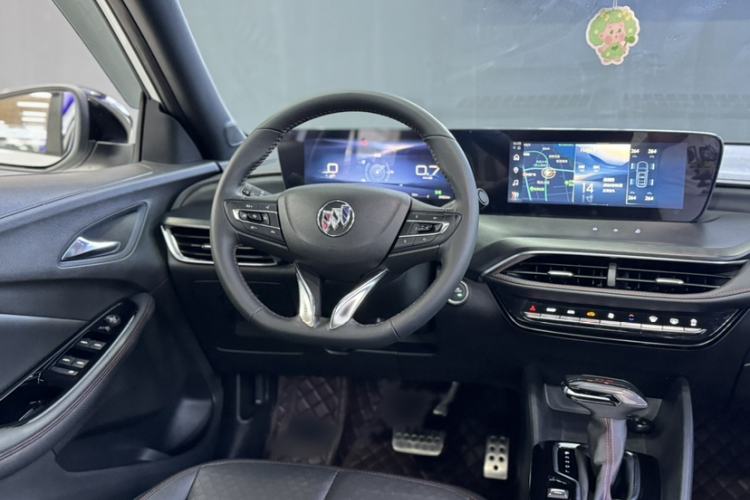 Used Buick Verano 2023 Pro GS Hunter Wind Edition Interior 10
