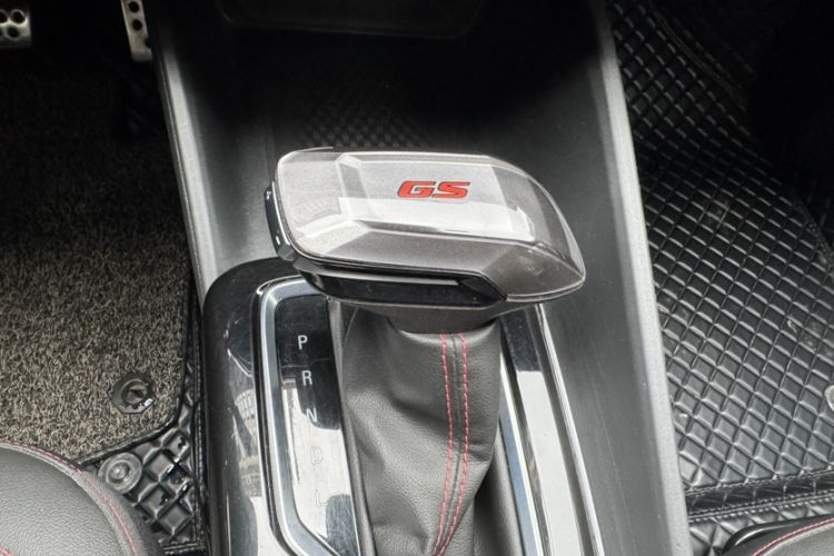 Used Buick Verano 2023 Pro GS Hunter Wind Edition Interior 11