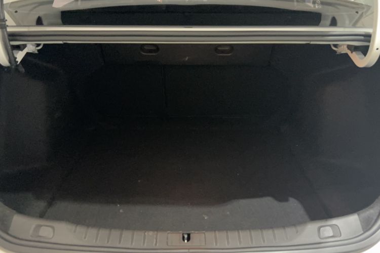 Used Buick Verano 2023 Pro GS Swift Edition Interior 15