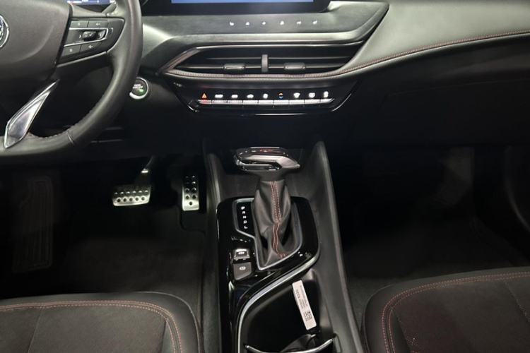 Used Buick Verano 2023 Pro GS Swift Edition Interior 2