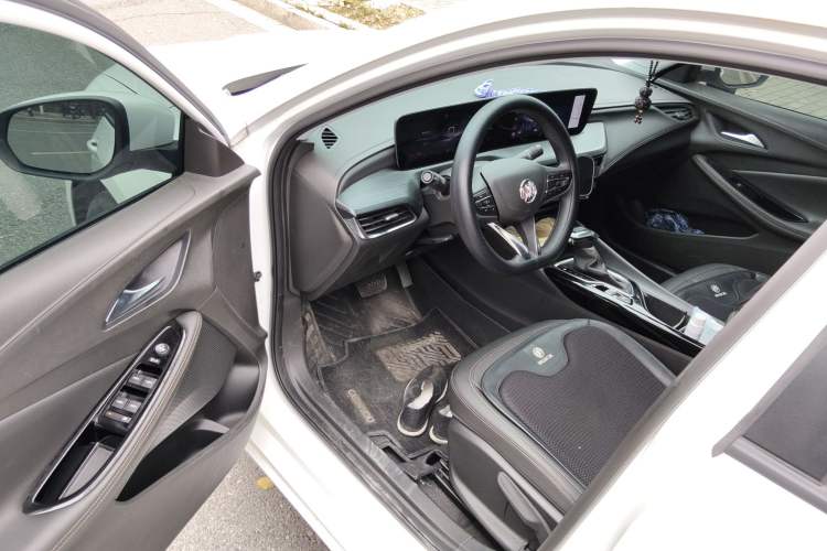 Used Buick Verano 2023 Pro Enjoyment Edition Interior 3