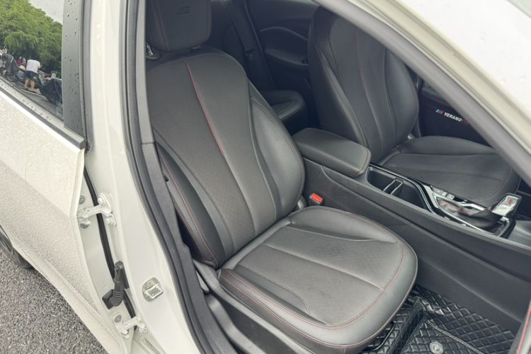 Used Buick Verano 2023 Pro GS Hunter Wind Edition Interior 3