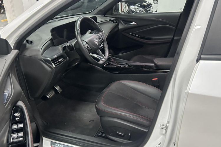 Used Buick Verano 2023 Pro GS Swift Edition Interior 4