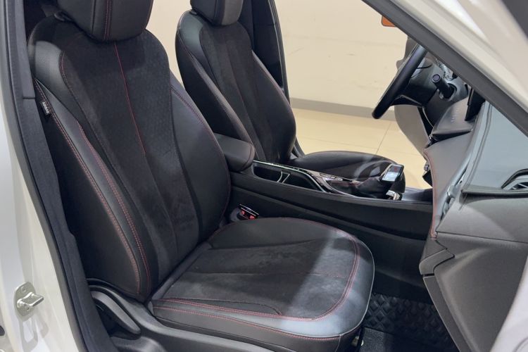 Used Buick Verano 2023 Pro GS Swift Edition Interior 4