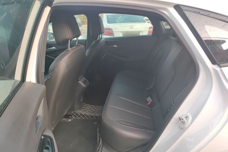 Used Buick Verano 2023 Pro GS Hunter Wind Edition Interior 4