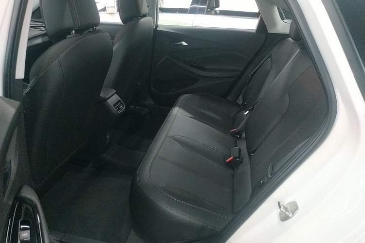 Used Buick Verano 2023 Pro Enjoyment Edition Interior 4
