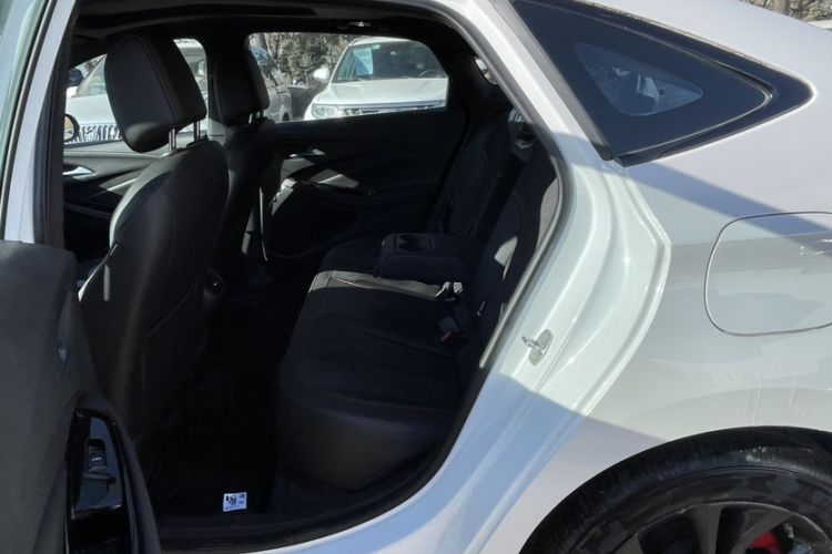 Used Buick Verano 2023 Pro GS Swift Edition Interior 6