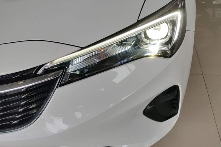Used Buick Verano 2023 Pro Enjoyment Edition Left Front Headlight