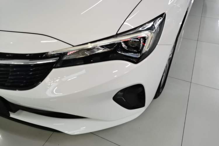 Used Buick Verano 2023 Pro Enjoyment Edition Left Front Headlight
