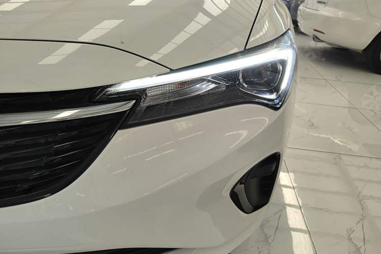 Used Buick Verano 2023 Pro Enjoyment Edition Left Front Headlight