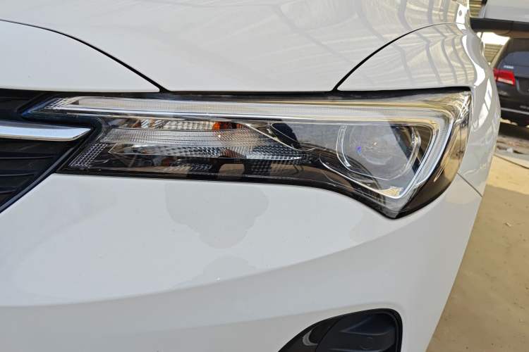 Used Buick Verano 2023 Pro Enjoyment Edition Left Front Headlight