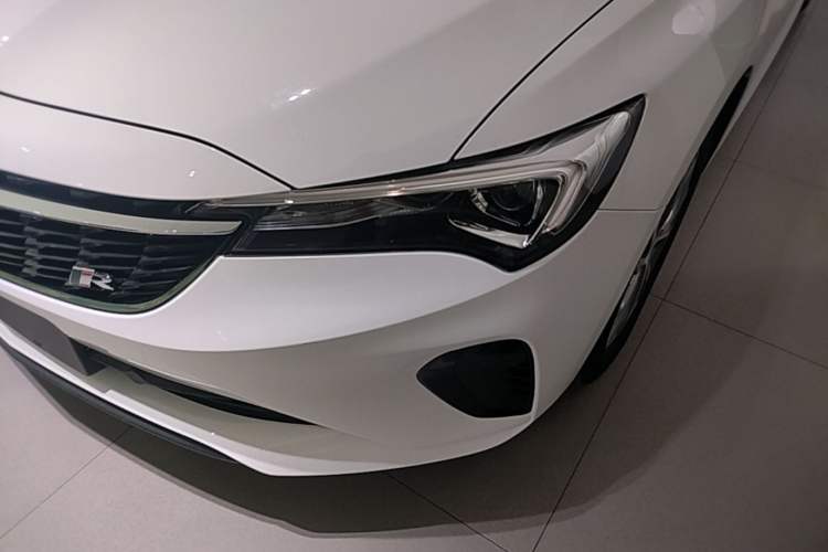 Used Buick Verano 2023 Pro Enjoyment Edition Left Front Headlight