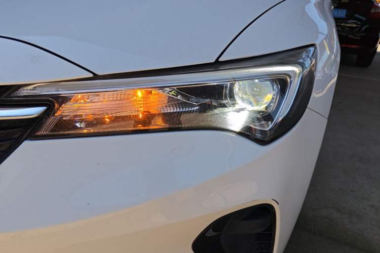 Used Buick Verano 2023 Pro Enjoyment Edition Left Front Headlight