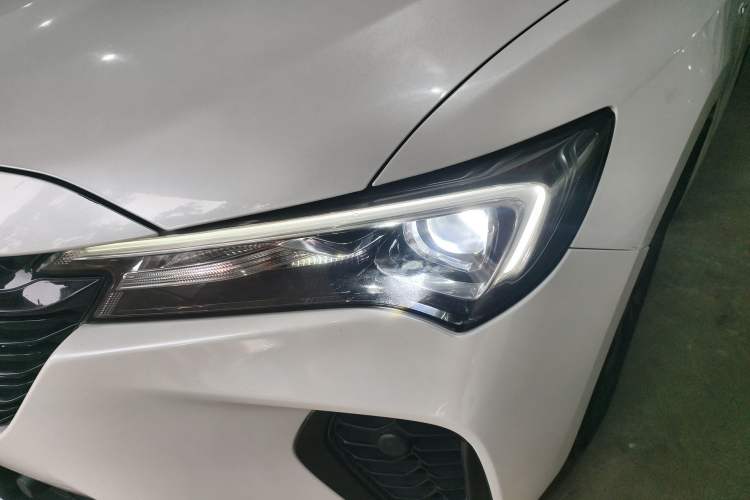 Used Buick Verano 2023 Pro GS Hunter Wind Edition Left Front Headlight