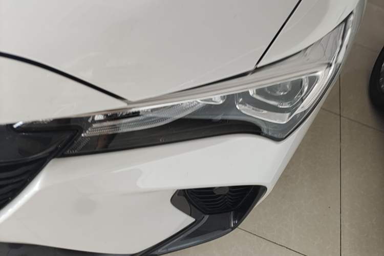 Used Buick Verano 2023 Pro GS Hunter Wind Edition Left Front Headlight