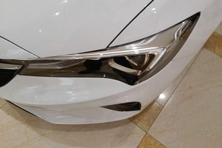 Used Buick Verano 2023 Pro Enjoyment Edition Left Front Headlight