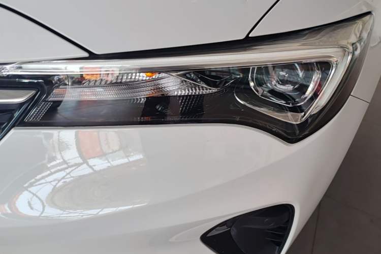Used Buick Verano 2023 Pro Enjoyment Edition Left Front Headlight
