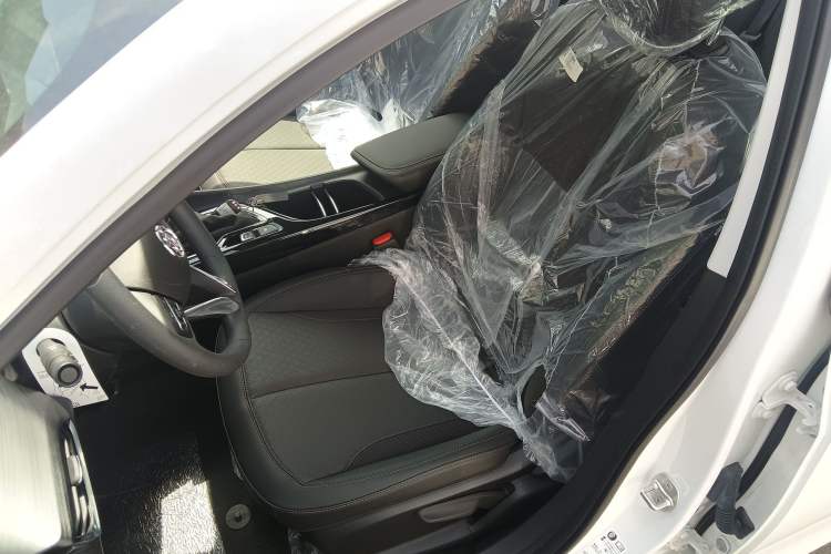 Used Buick Verano 2023 Pro Enjoyment Edition Left Front Seat
