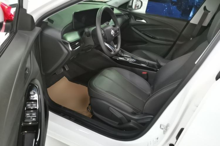 Used Buick Verano 2023 Pro Enjoyment Edition Left Front Seat