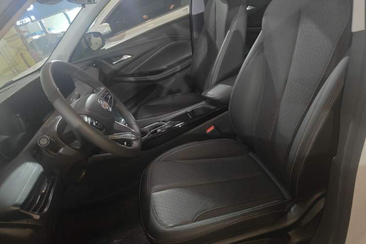 Used Buick Verano 2023 Pro Enjoyment Edition Left Front Seat