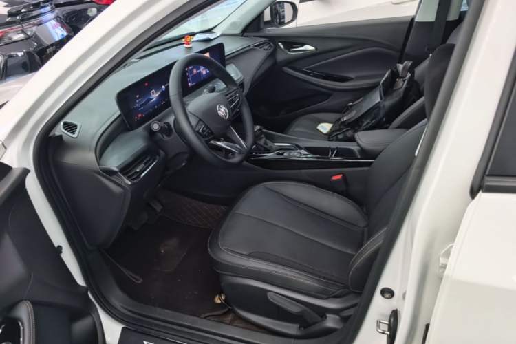 Used Buick Verano 2023 Pro Enjoyment Edition Left Front Seat