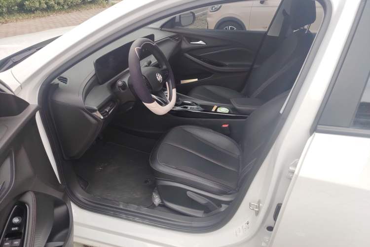 Used Buick Verano 2023 Pro Enjoyment Edition Left Front Seat