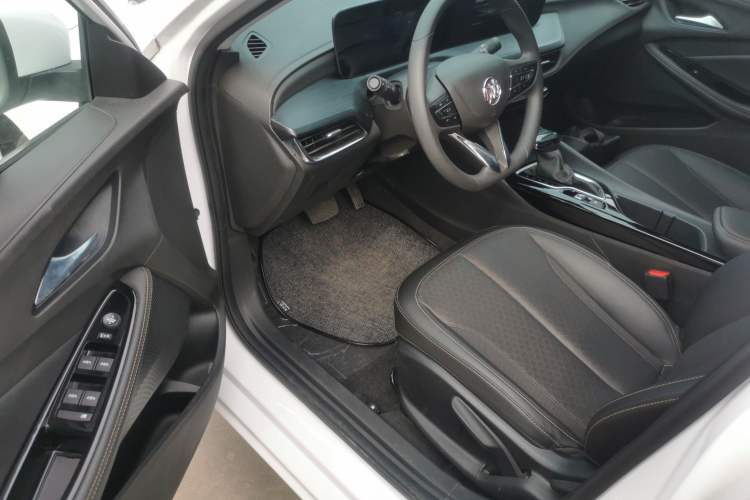 Used Buick Verano 2023 Pro Enjoyment Edition Left Front Seat