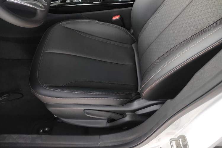 Used Buick Verano 2023 Pro Enjoyment Edition Left Front Seat