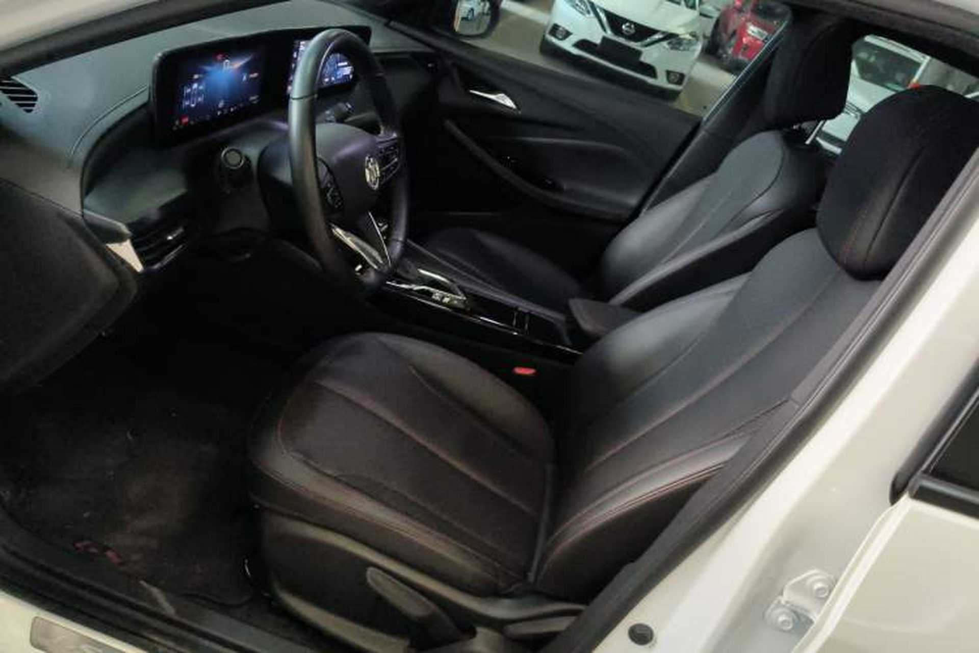 Used Buick Verano 2023 Pro GS Hunter Wind Edition Left Front Seat