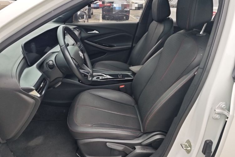 Used Buick Verano 2023 Pro GS Hunter Wind Edition Left Front Seat