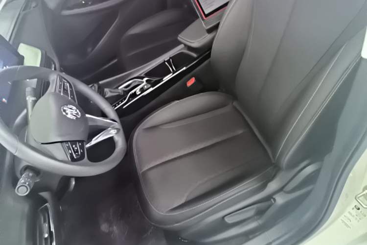 Used Buick Verano 2023 Pro Enjoyment Edition Left Front Seat