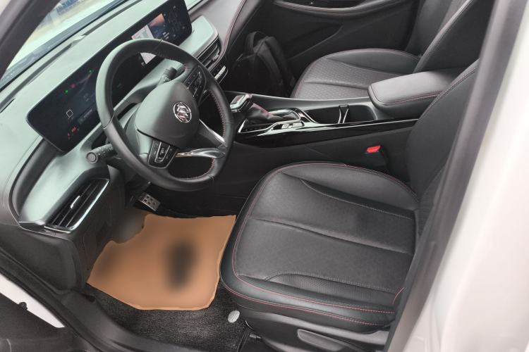 Used Buick Verano 2023 Pro GS Hunter Wind Edition Left Front Seat