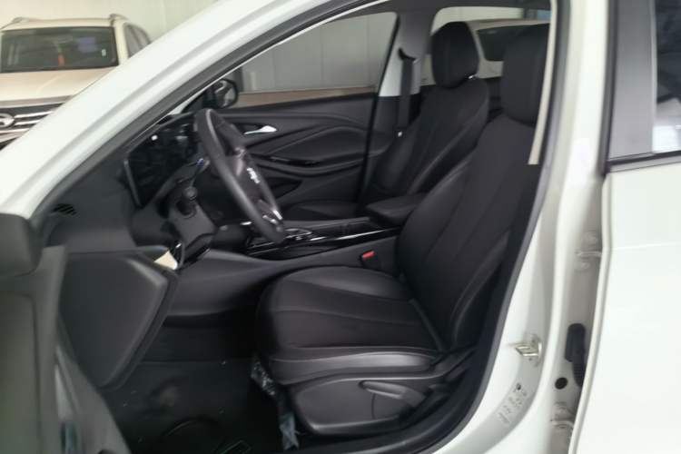 Used Buick Verano 2023 Pro Enjoyment Edition Left Front Seat