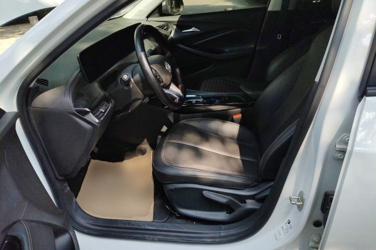 Used Buick Verano 2023 Pro Enjoyment Edition Left Front Seat