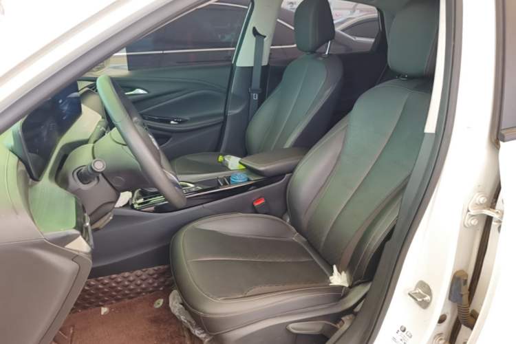 Used Buick Verano 2023 Pro Enjoyment Edition Left Front Seat