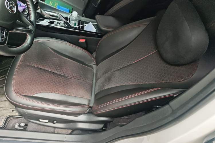 Used Buick Verano 2023 Pro GS Hunter Wind Edition Left Front Seat