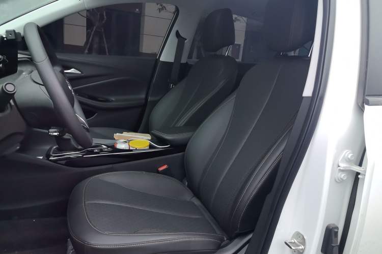 Used Buick Verano 2023 Pro Enjoyment Edition Left Front Seat
