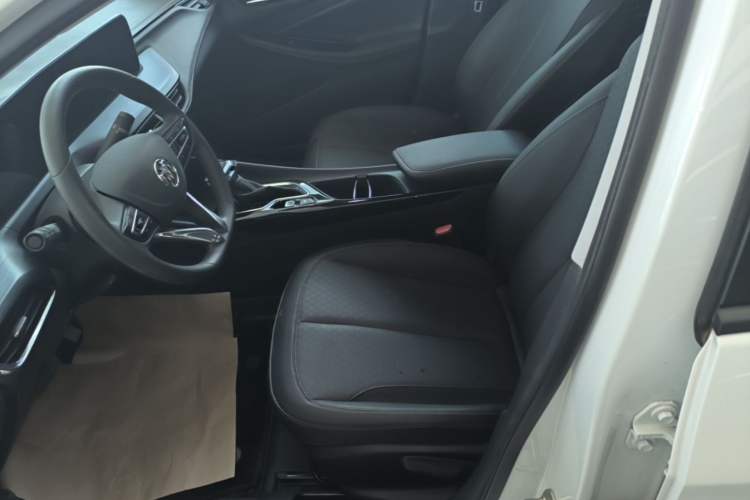 Used Buick Verano 2023 Pro Enjoyment Edition Left Front Seat