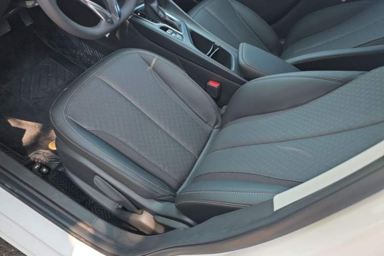 Used Buick Verano 2023 Pro Enjoyment Edition Left Front Seat