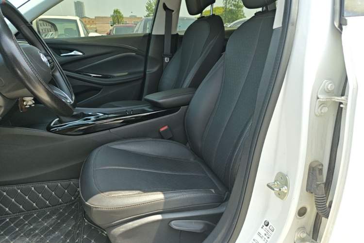 Used Buick Verano 2023 Pro Enjoyment Edition Left Front Seat