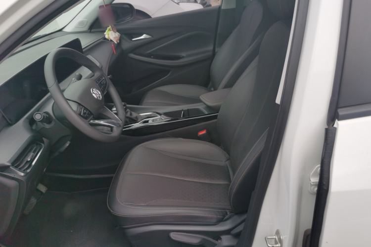 Used Buick Verano 2023 Pro Enjoyment Edition Left Front Seat