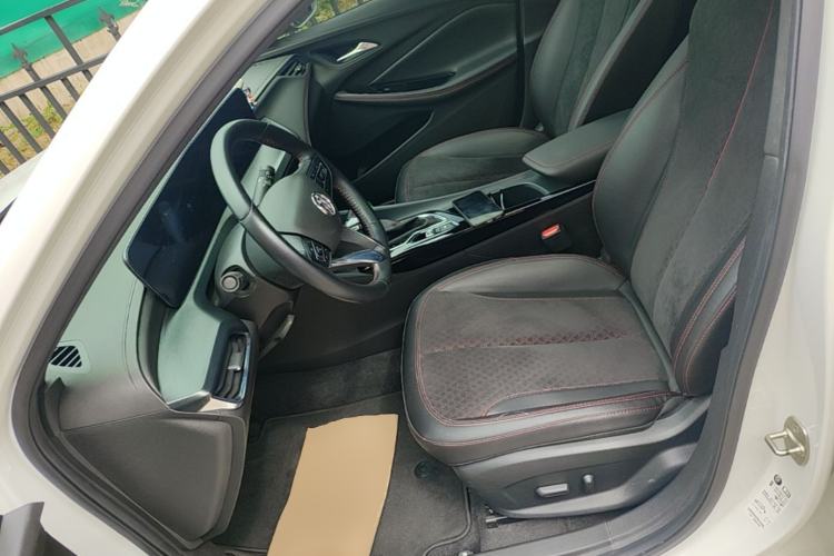 Used Buick Verano 2023 Pro GS Swift Edition Left Front Seat