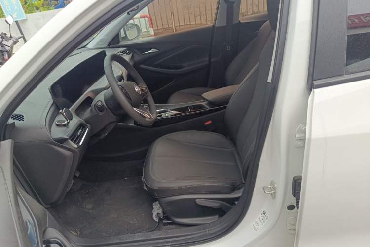 Used Buick Verano 2023 Pro Enjoyment Edition Left Front Seat