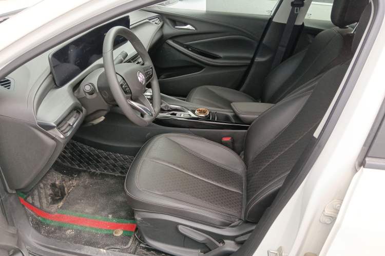 Used Buick Verano 2023 Pro Enjoyment Edition Left Front Seat