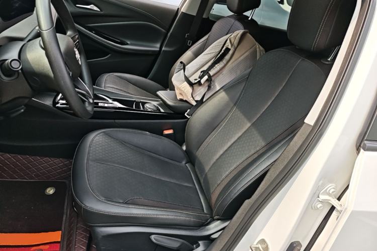 Used Buick Verano 2023 Pro Enjoyment Edition Left Front Seat
