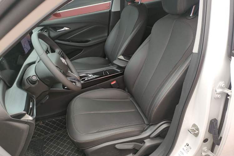 Used Buick Verano 2023 Pro Enjoyment Edition Left Front Seat