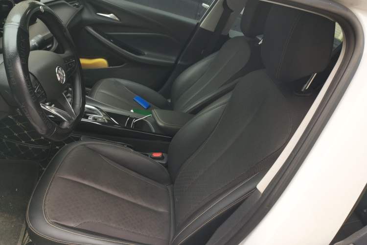 Used Buick Verano 2023 Pro Enjoyment Edition Left Front Seat